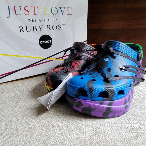 CROCS Shoes - NIB Crocs Classic Bae Clog Ruby Rose Just Love